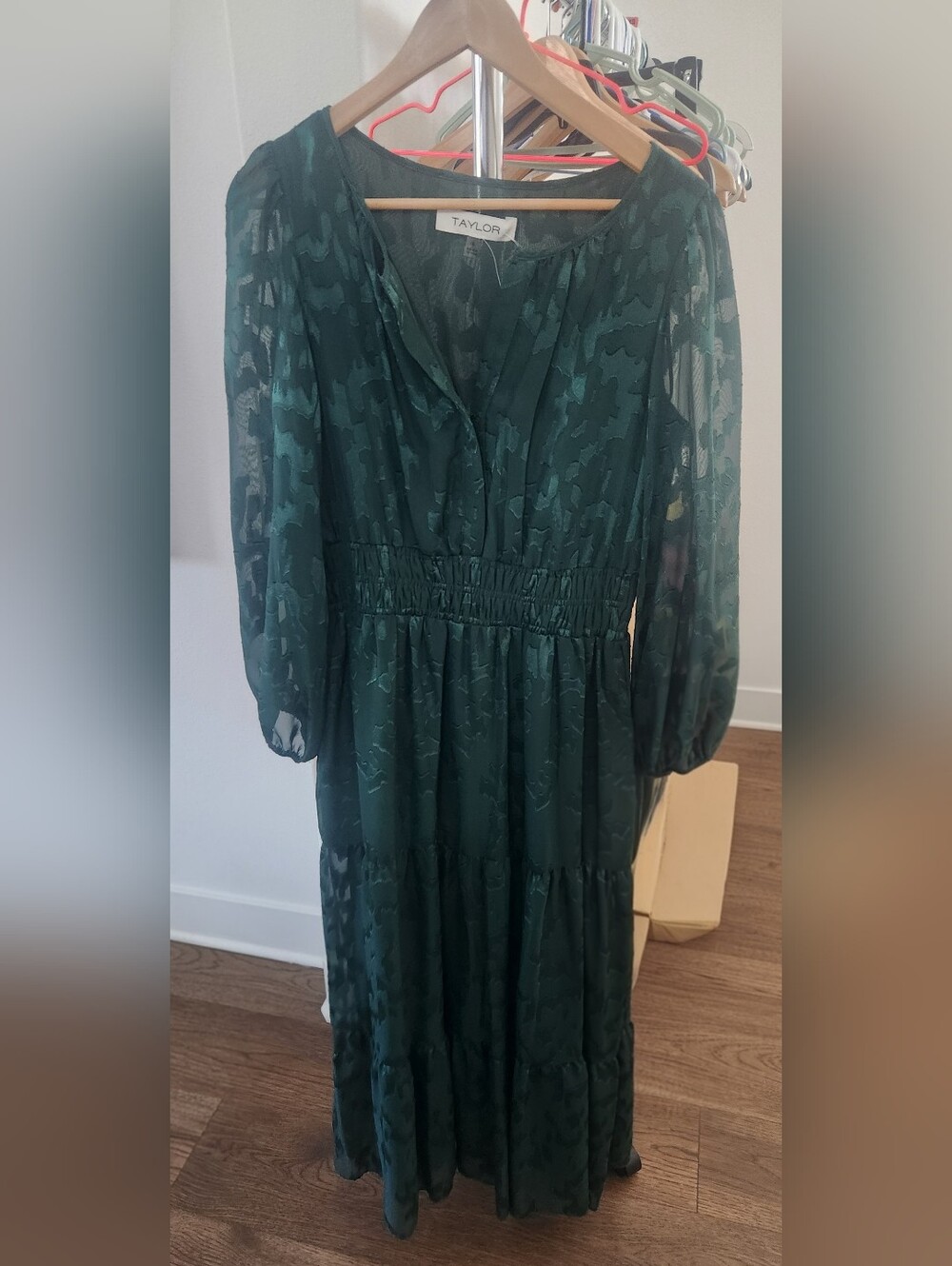 Emerald Green Longsleeves Taylor Maxi Dress Floral Print Size 8